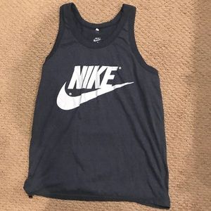 Nike women’s medium cotton tank top